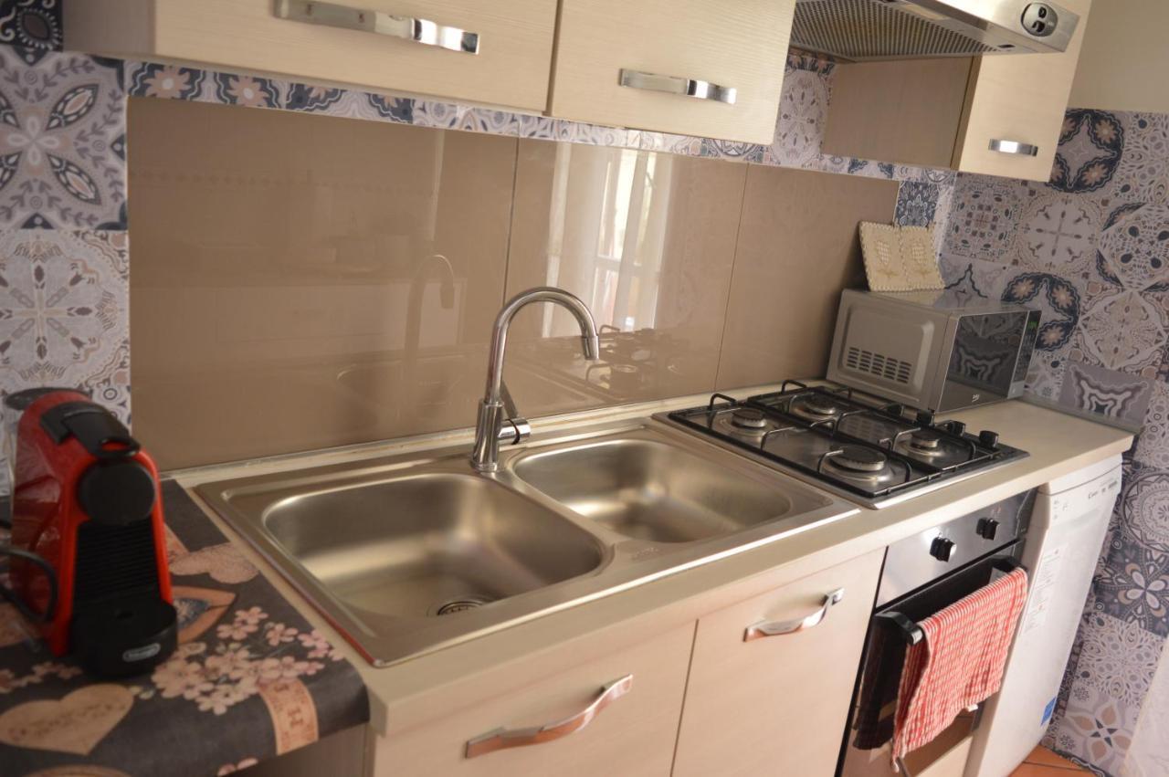 Domus Cavour Apartment ชิวิตาเวกเกีย ภายนอก รูปภาพ